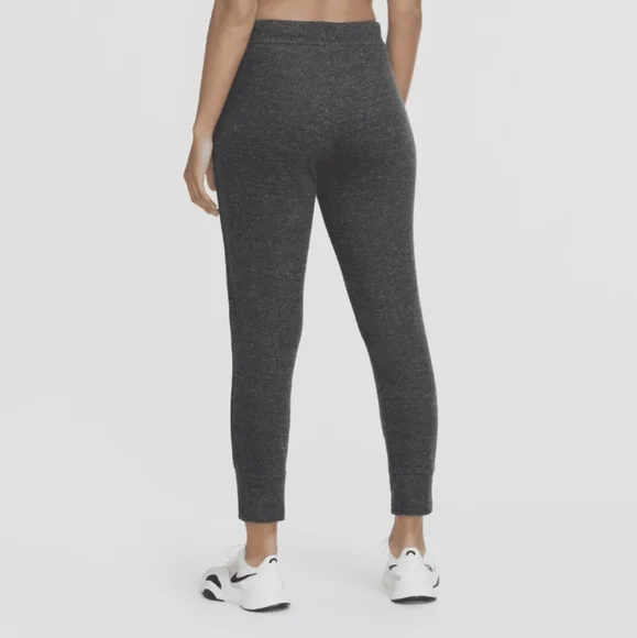 NWT Women's Nike Standard-fit Full Length Training Joggers - Picture 6 of 6